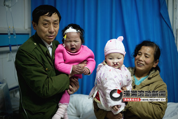 环卫工路边一周连捡两女婴 嫣然天使基金伸援