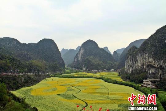 安顺龙宫景区图片