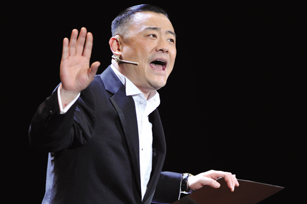 浙江卫视高价挖墙角 周立波转会[图]