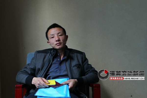 出国1年回来发现被离婚 房子孩子全判给妻子[