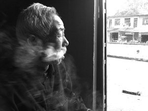 江西5名留守儿童溺亡 全村找不到年轻人救援