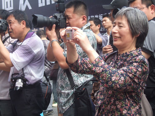 岳阳市第六届家博会开幕 200家装建材企业亮相