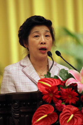 【陈超英<em>同志</em>先进事迹报告】陈赛美:我的<em>好</em>姐