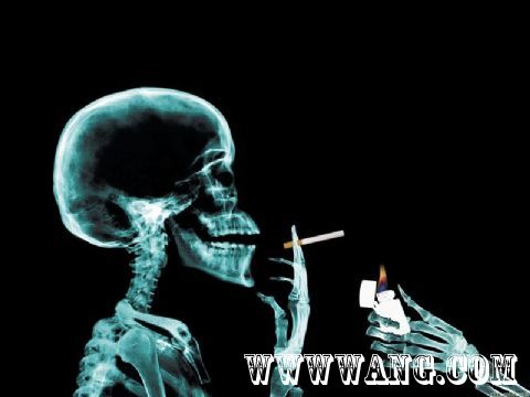青少年吸烟损害身体正常生长