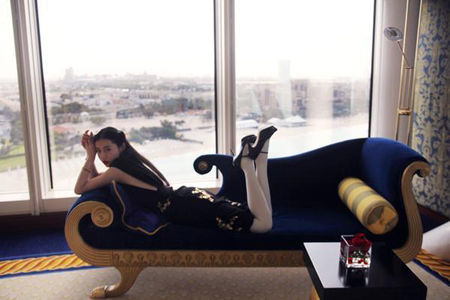 民间第一美女<em>张辛苑</em>走红 性感家居照曝光