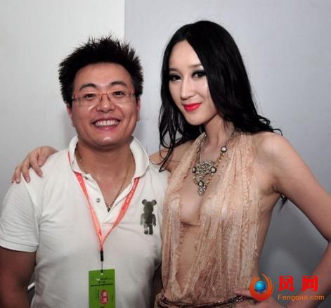 <em>干露露</em>2号吴稀儿遭人肉 山寨<em>干露露</em>微博裸露照