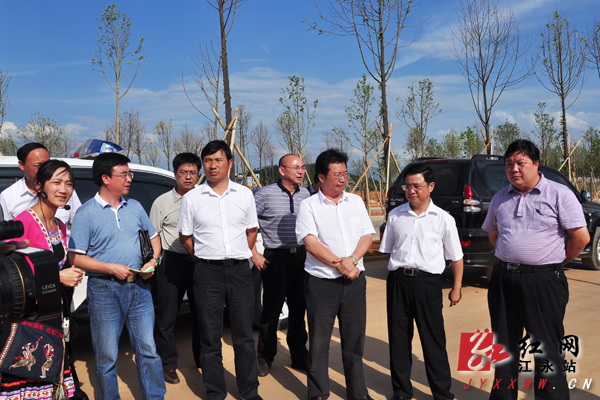 陈景茂唐满平率队赴恭城江华考察学习（图）176 / 作者:茶城路人 / 帖子ID:22037