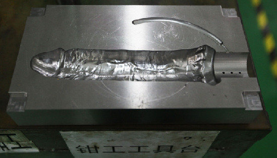 揭全球最大<em>性用品</em>加工厂生产过程
