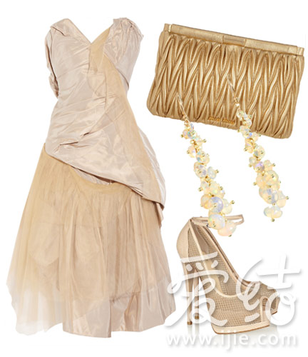 8款抹胸礼服 施展新娘魅力之道