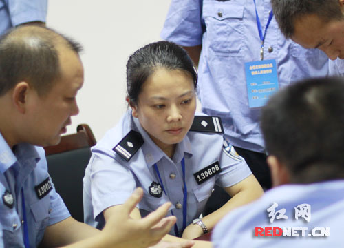 选】李贝:最美警花