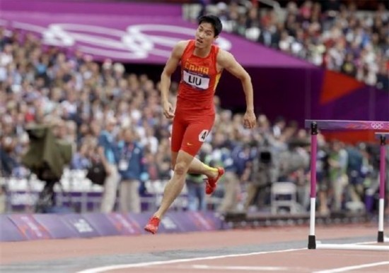 刘翔04年夺冠_揭秘刘翔8年 收入