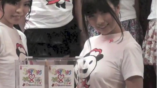 日本电视节目出新招+观众捐80元可摸女优胸部