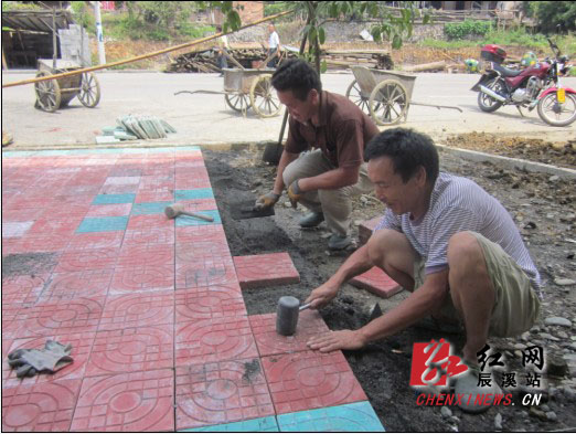 昆明黄金会所铺设金条走道价值亿元图片