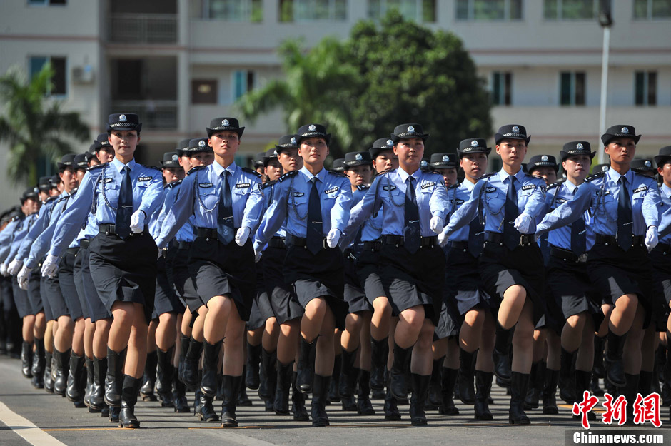 武汉地铁2号线大规模反恐演习[组图]图片