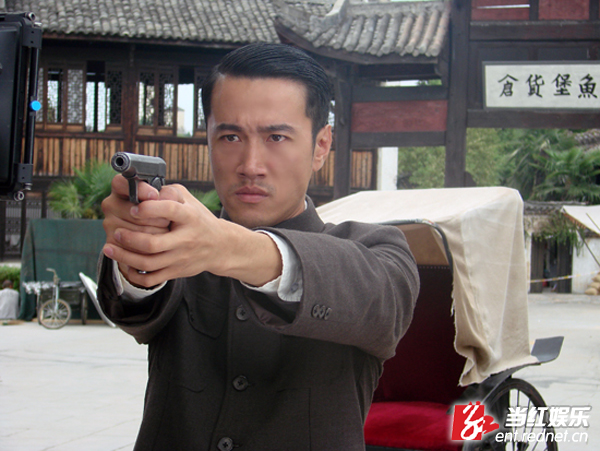 《铁血男儿》央视开播 朱刚日尧获导演沈好放