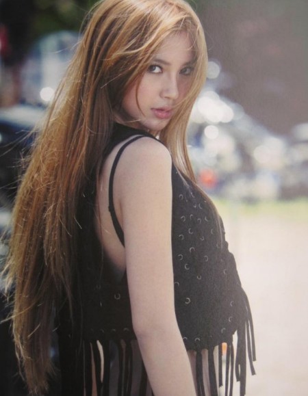 [<em>视频</em>]Angelababy<em>唯美</em>迷离<em>写真</em>花儿说_红网视