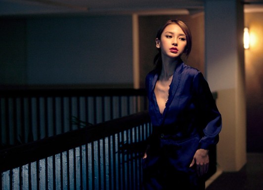 [<em>视频</em>]Angelababy<em>唯美</em>迷离<em>写真</em>花儿说_红网视