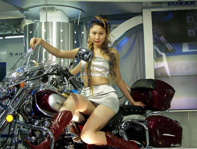 校园<em>女生</em>最尴尬时刻教你<em>如何</em>防止走光_<em>教育</em>频