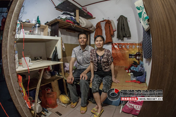 长沙<em>农民</em>工系列<em>照片</em>火了 <em>生活</em>依然在路上[图]_