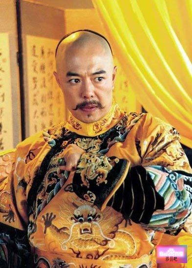 杨澜出面否认拿绿卡 看看哪些富豪明星是外国