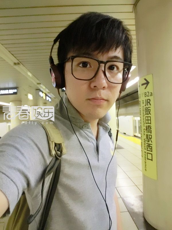 <em>三毛</em>25岁仍是正太 孟志超自拍生活照曝光(图