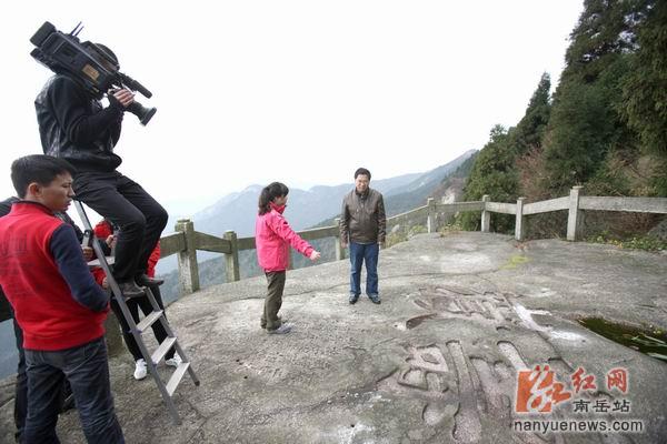 央视《走遍中国》来南岳拍摄素食寿岳