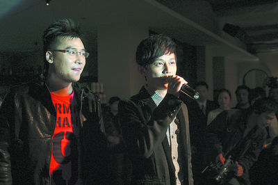 汪涵开书屋 李维嘉 开 酒吧  湖南卫视主持人副业