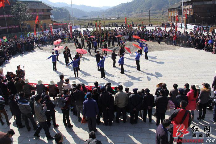 湘桂黔三省侗族芦笙节在通道县举行(组图)