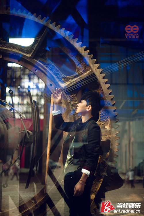 <em>张杰</em>最新<em>照片</em>_<em>张杰</em>2013最新大<em>照片</em>_<em>张杰</em>最新