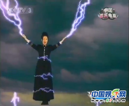 那英《 雾里看花 》mv遭吐槽:雾里看电母