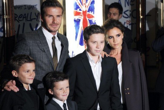 [视频]小贝三子被拒入学 只因知名度高