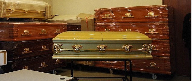 印度轮奸案受害人遗体回国 民愤难平嫌犯或被