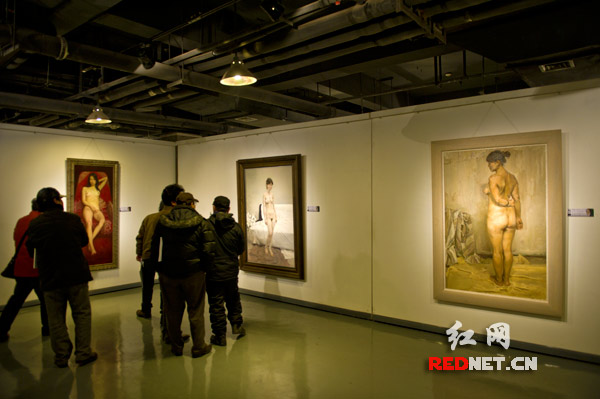 湖南首届油画<em>人体艺术</em>展开幕(组图)_湖南频道