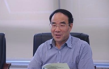[视频]渝10名官员及国企高管涉不雅视频被免职