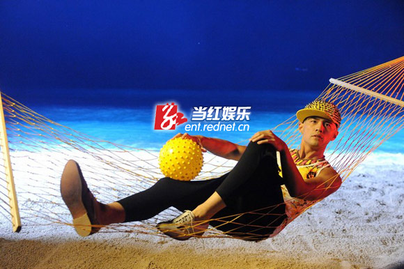 周杰伦《乌克丽丽》MV首尝夏威夷嘻哈风 (图