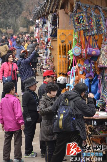 武陵源风景区特色旅游商品成美景(图)