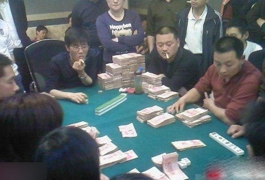 有钱人炫富照片曝光+揭秘惊人奢侈生活(组图)