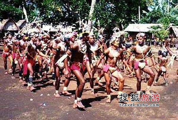 印度男人排队<em>挨打</em>+探秘<em>女性</em>有特权的节日和民
