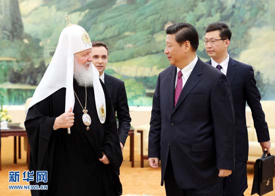 　5月10日，国家主席习近平在北京人民大会堂会见俄罗斯东正教大牧首基里尔。 新华社记者 姚大伟 摄