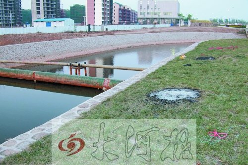 90后男孩救人牺牲留残疾父亲 7旬爷爷打工养家