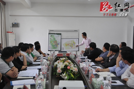 谋合作 雨湖区领导与竹埠港地区化工企业家进行会谈