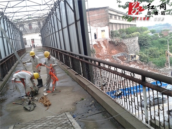 《双拥北路护坡塌方事故》续: 三大桥河东汽配厂片区生活用电、网络均恢复正常