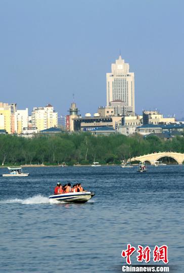 用镜头荟萃名校四季 2673幅摄影作品发现美丽