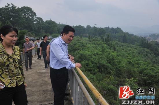 杜芳禄调研慈利县防汛工作