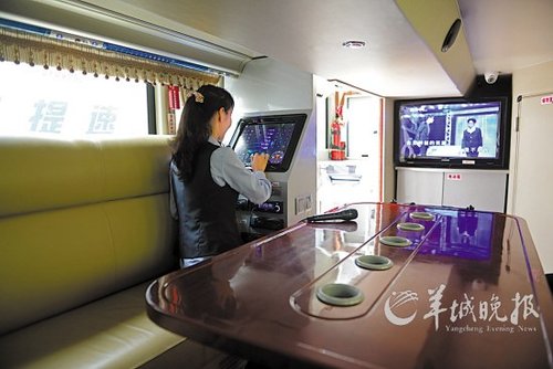 广东现星级旅游车 长12米米内设K房会议室(图)