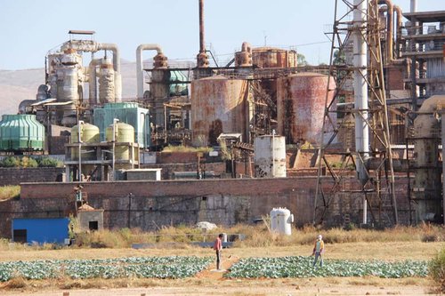 云南阳宗海砷污染企业缴税1000万 政府治污花40亿