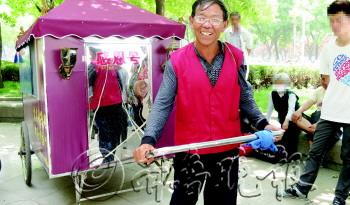5家庭组团拉老母走1360公里看风景沿途感动众人