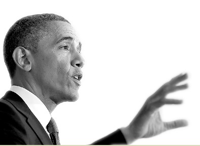 奥巴马获发毕业证书 奥巴马（右二）在毕业舞会前和好友一起喝香槟庆祝