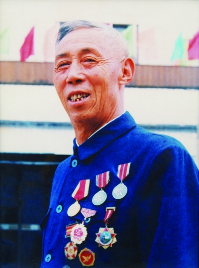 拿机枪与美军战机200米搏命对射 抗美援朝打下敌机第一人归隐宿迁