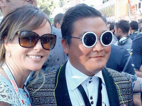 图片来源：香港“明报”